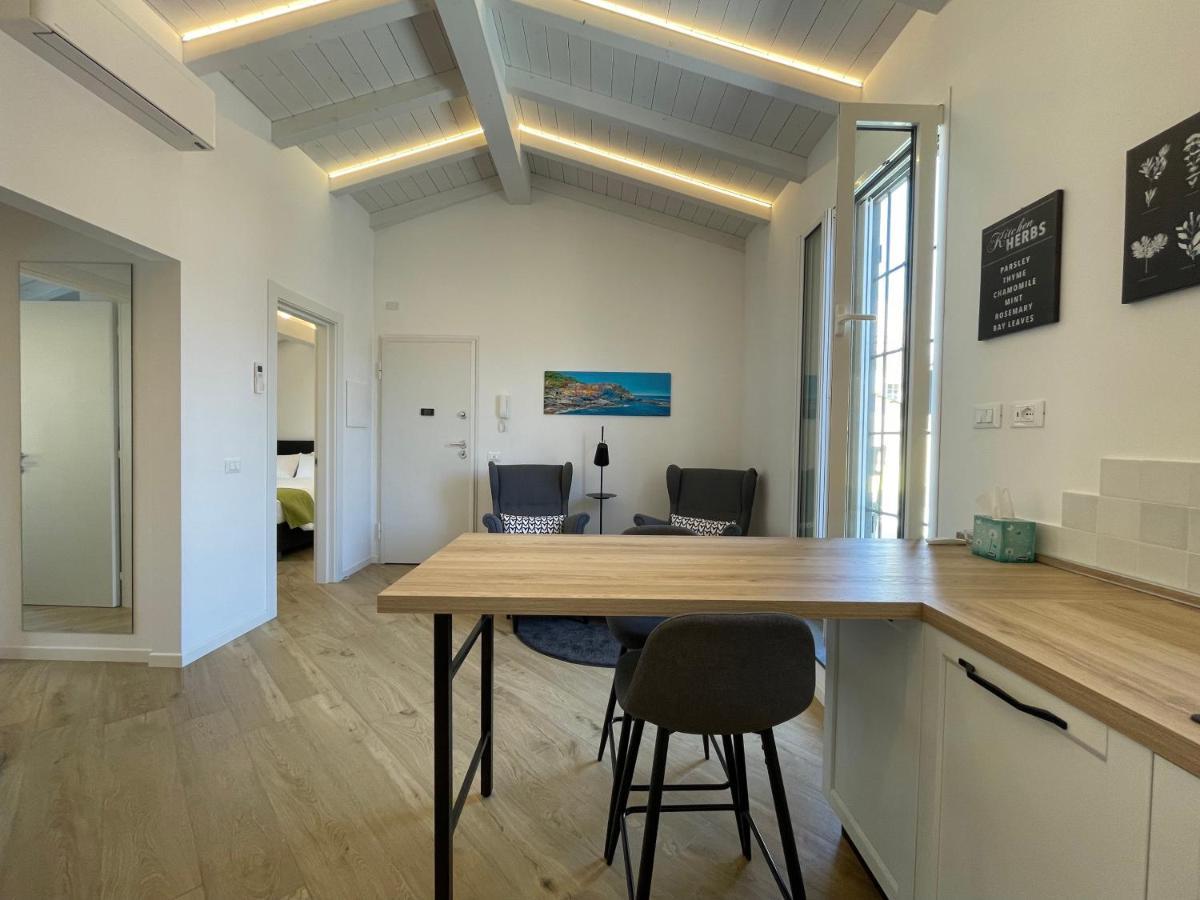 Sun Luxury Apartment In Centro Storico Chiavari Ngoại thất bức ảnh